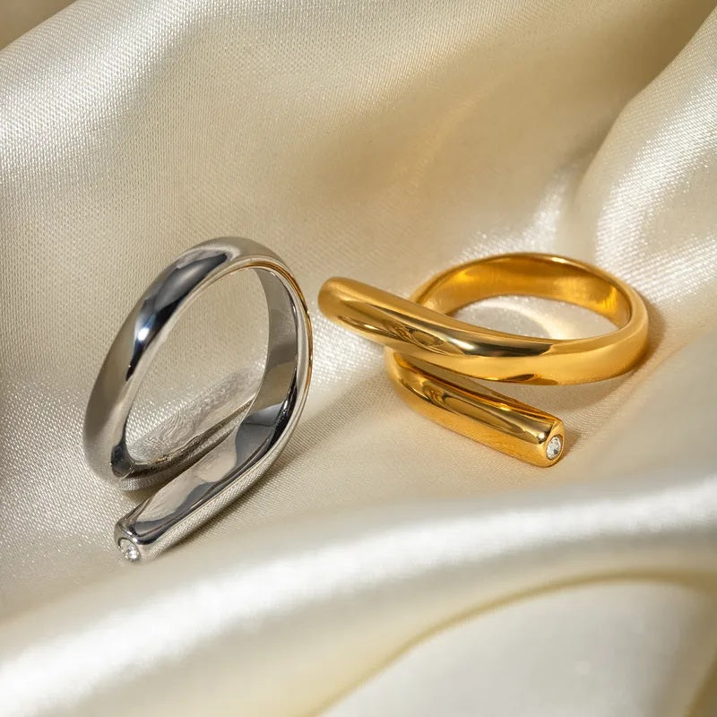 Aurora Twist Adjustable Ring