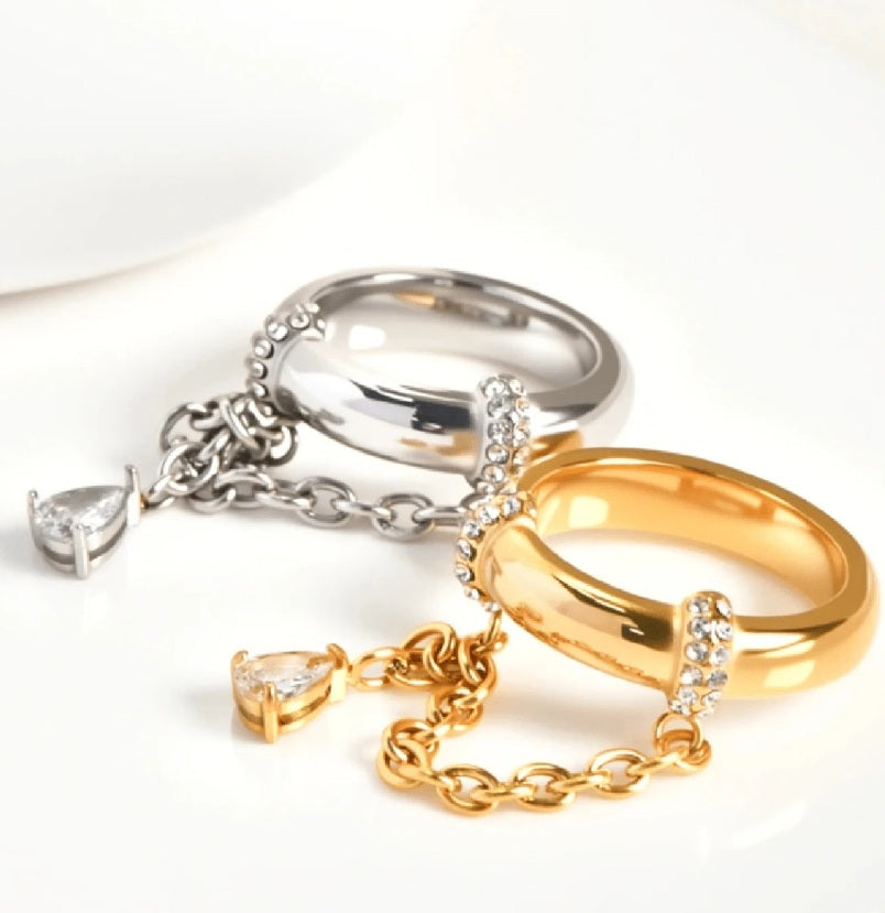 Celestial Chain Radiance Ring