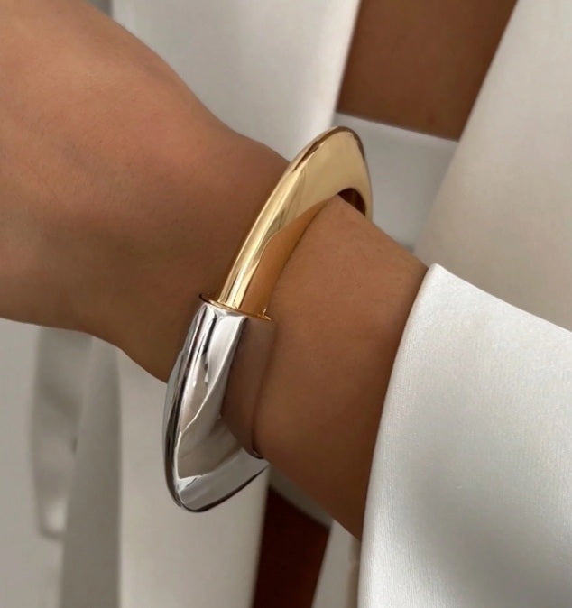 Eclipse Harmony Bracelet Set