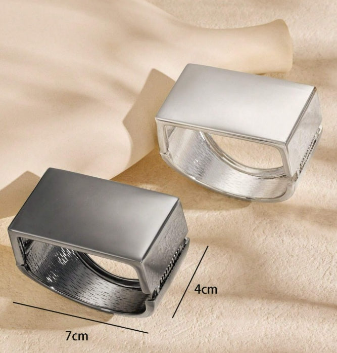Equinox Balance Cuff Set