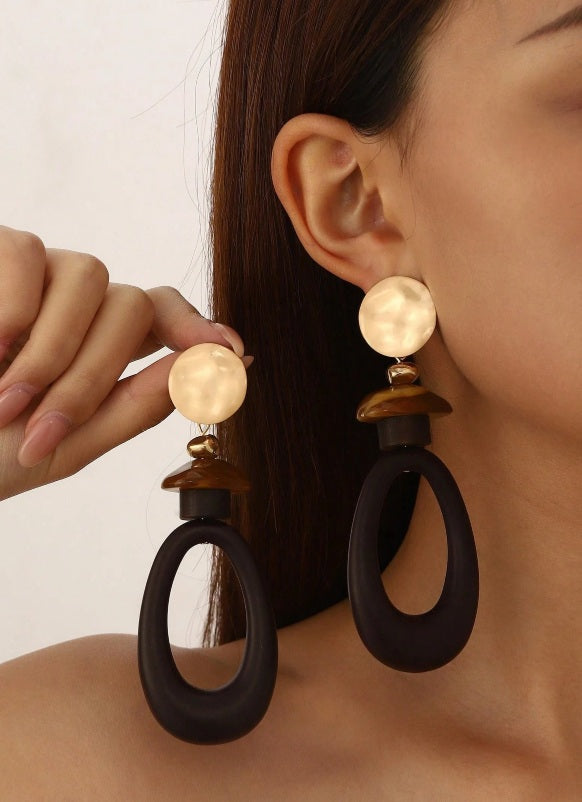 Espresso Luxe Geometric Earrings ✨