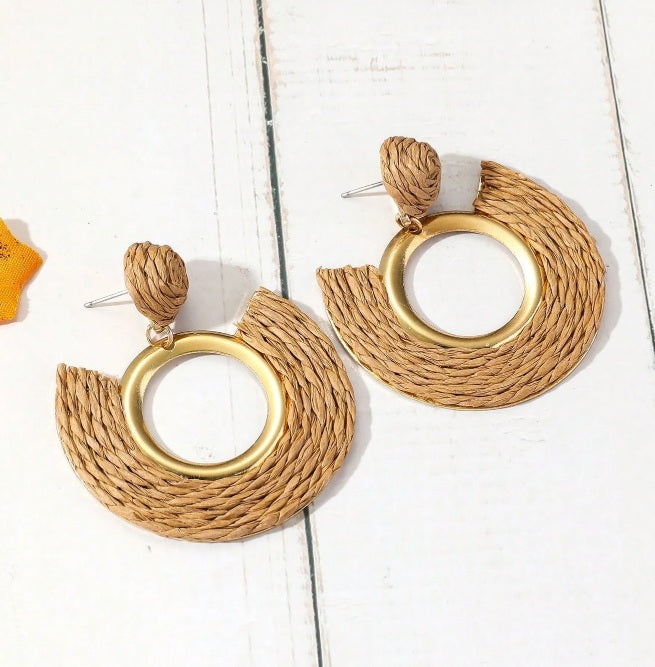 Golden Coast Raffia Hoop Earrings ✨
