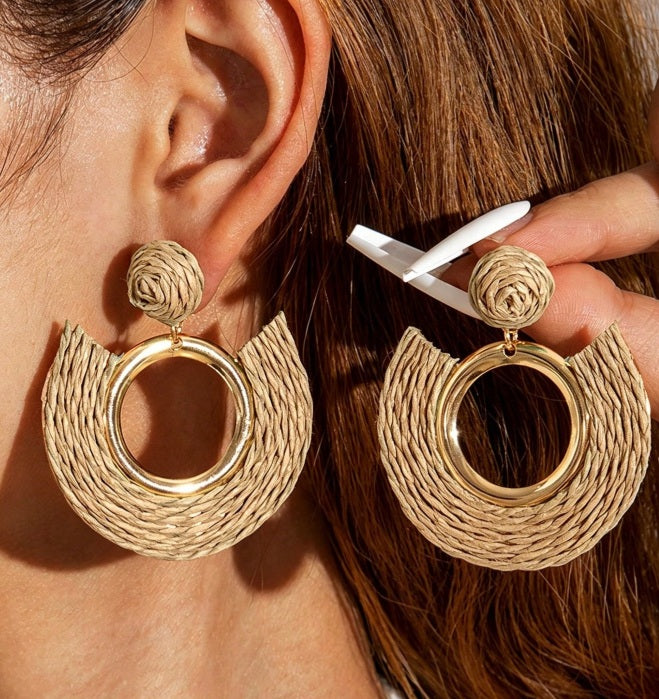Golden Coast Raffia Hoop Earrings ✨