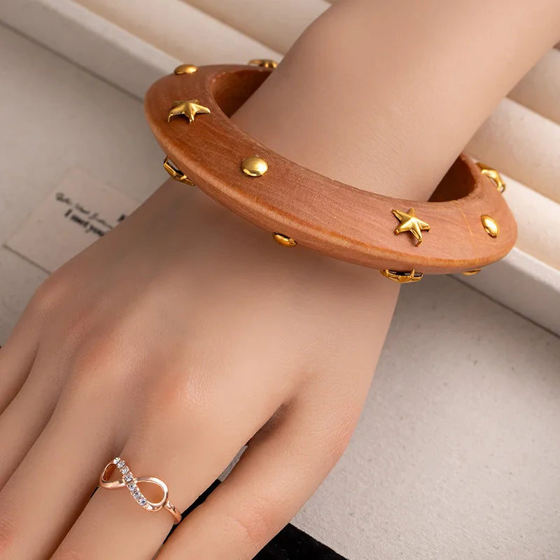 Wanderlust Wooden Bangle ✨