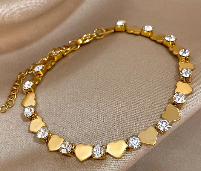 Sparkling Heart Link Bracelet