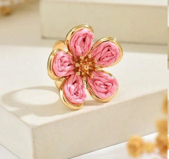 Wildflower Raffia Ring ✨