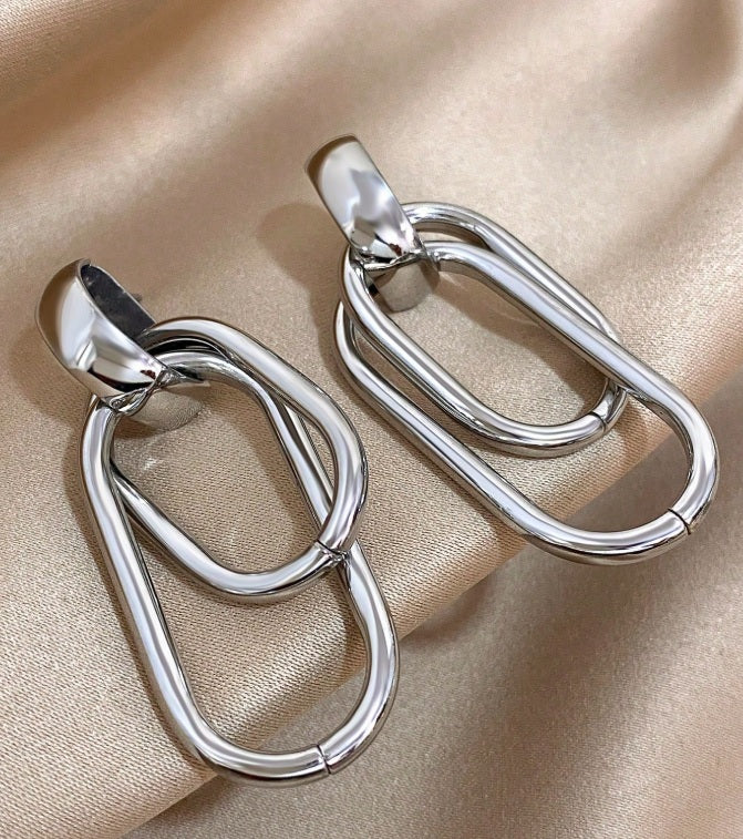 Eternal Links Earrings